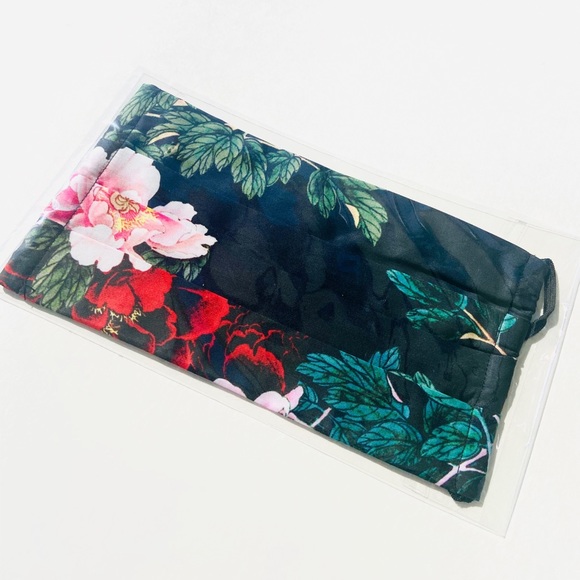 Johnny Was_NEW cloth face mask - Picture 2 of 5